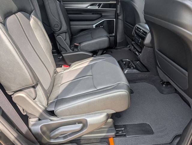 2026 Jeep Grand Wagoneer L Limited Reserve