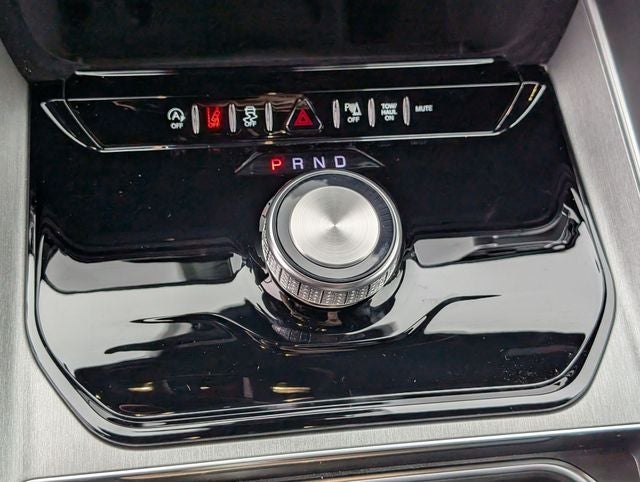 2026 Jeep Grand Wagoneer 4x2