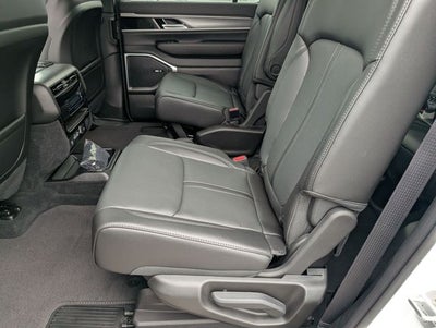 2026 Jeep Grand Wagoneer 4x2