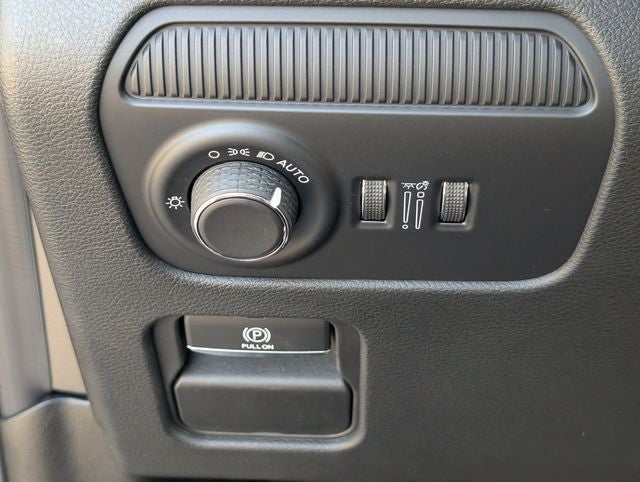 2026 Jeep Grand Wagoneer Limited Altitude