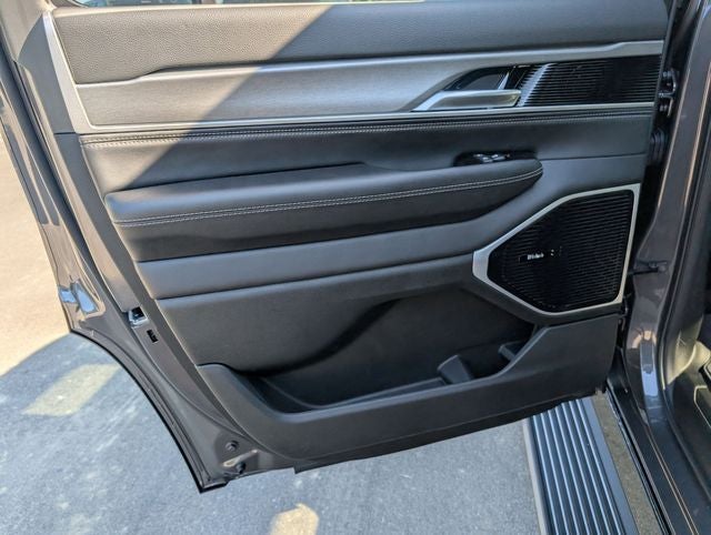 2026 Jeep Grand Wagoneer Limited Altitude