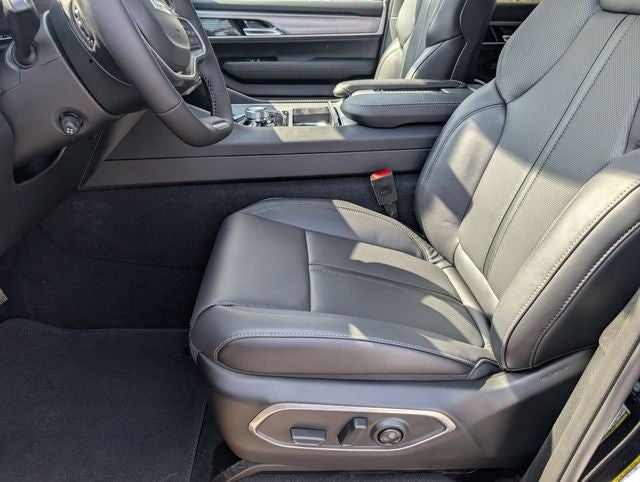 2026 Jeep Grand Wagoneer Limited Altitude