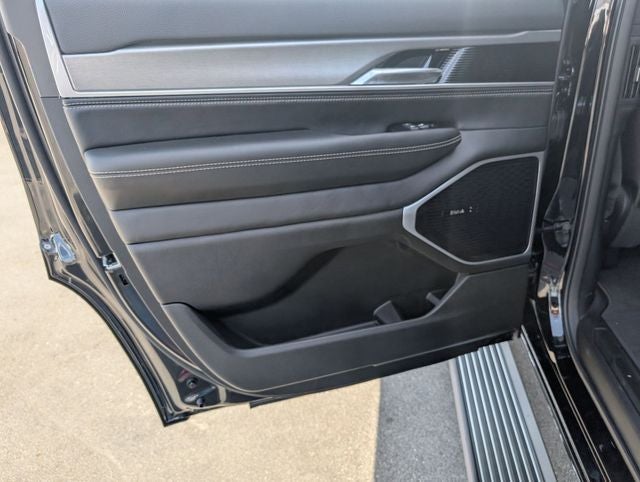 2026 Jeep Grand Wagoneer Limited Altitude
