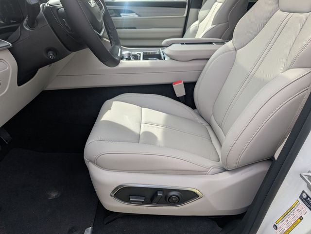 2026 Jeep Grand Wagoneer Limited Altitude