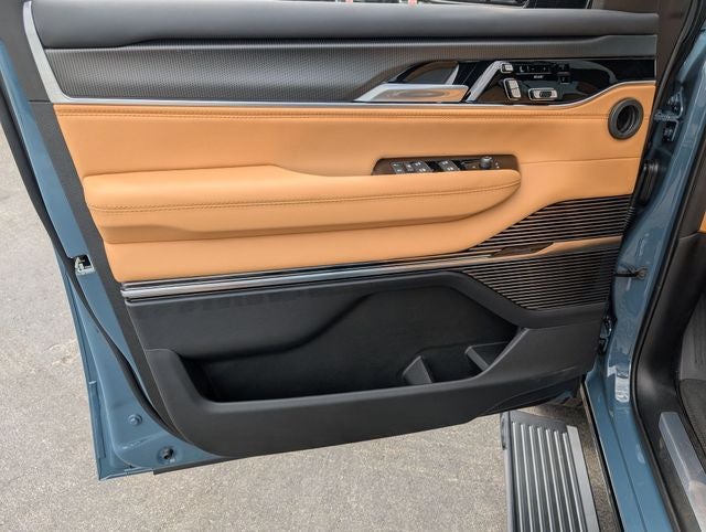 2026 Jeep Grand Wagoneer Summit Reserve