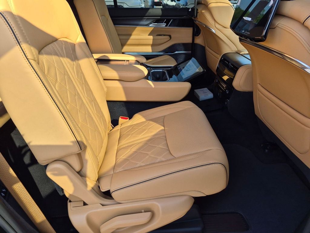 2026 Jeep Grand Wagoneer Summit Reserve