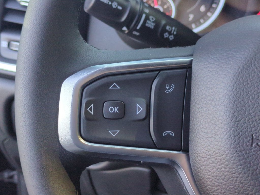 2027 RAM 1500 Big Horn/Lone Star
