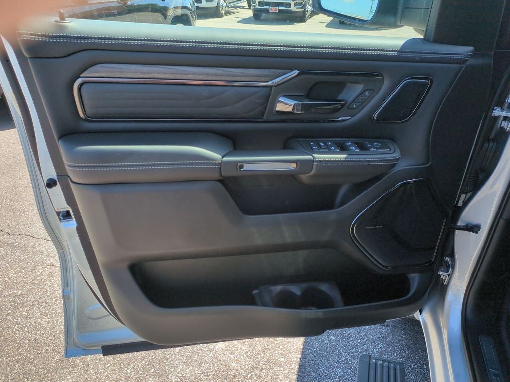 2027 RAM 1500 Limited