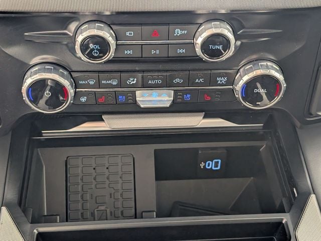 2025 Ford F-250SD Platinum