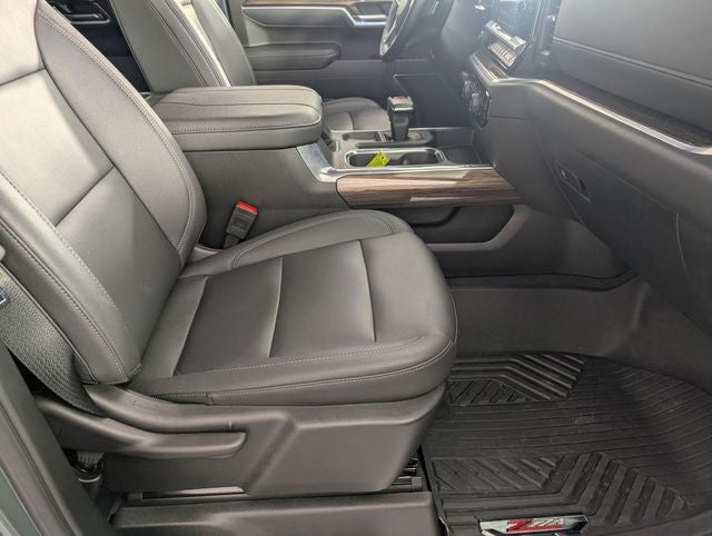 2025 Chevrolet Silverado 1500 LT LT1