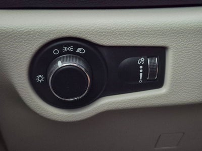 2020 Chrysler Voyager L