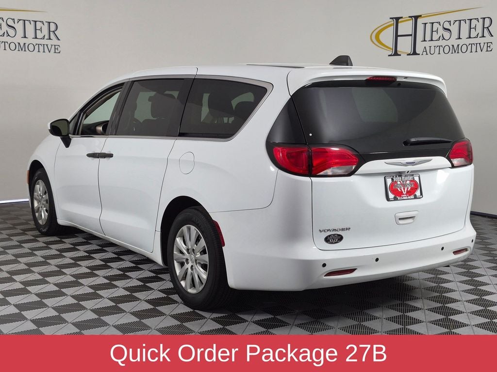 2020 Chrysler Voyager L