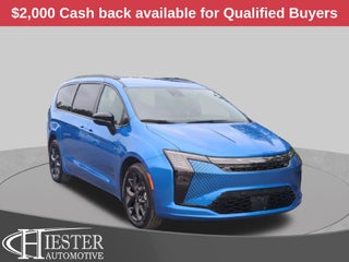 2027 Chrysler Pacifica Select