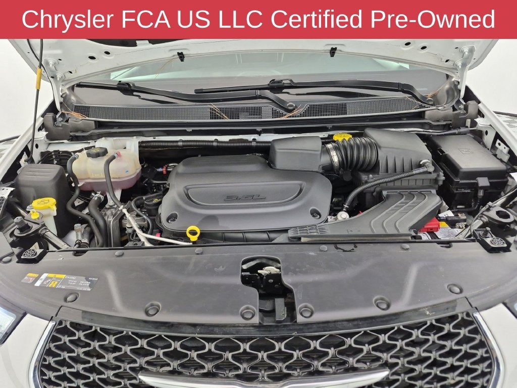 2025 Chrysler Pacifica Select