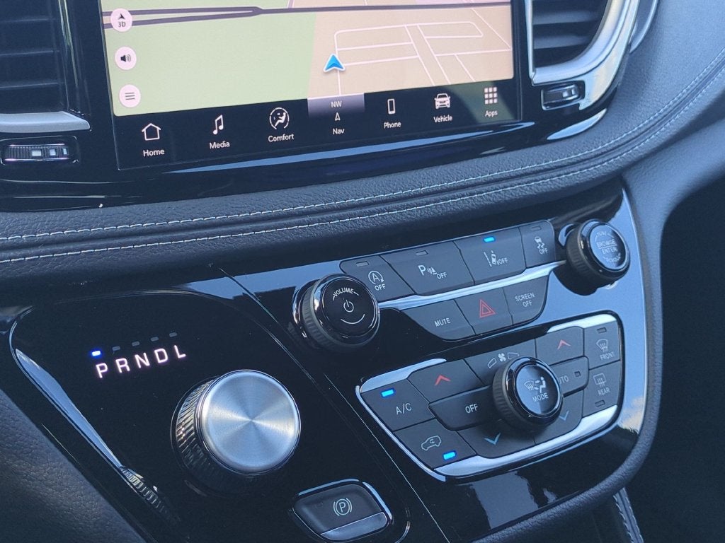 2027 Chrysler Pacifica Limited