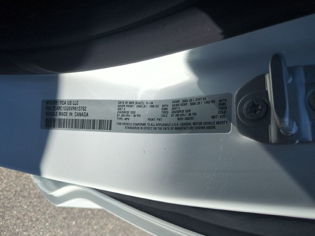 2027 Chrysler Pacifica Limited