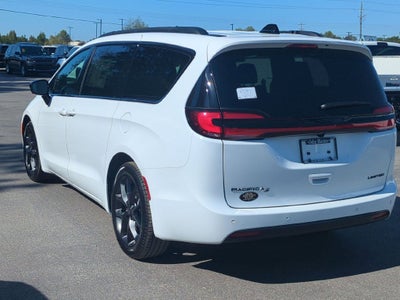2027 Chrysler Pacifica Limited