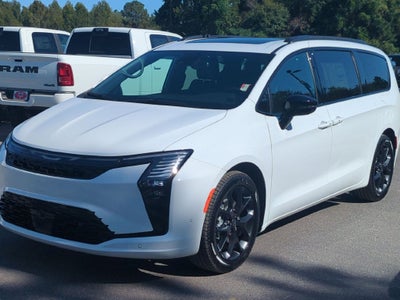 2027 Chrysler Pacifica Limited