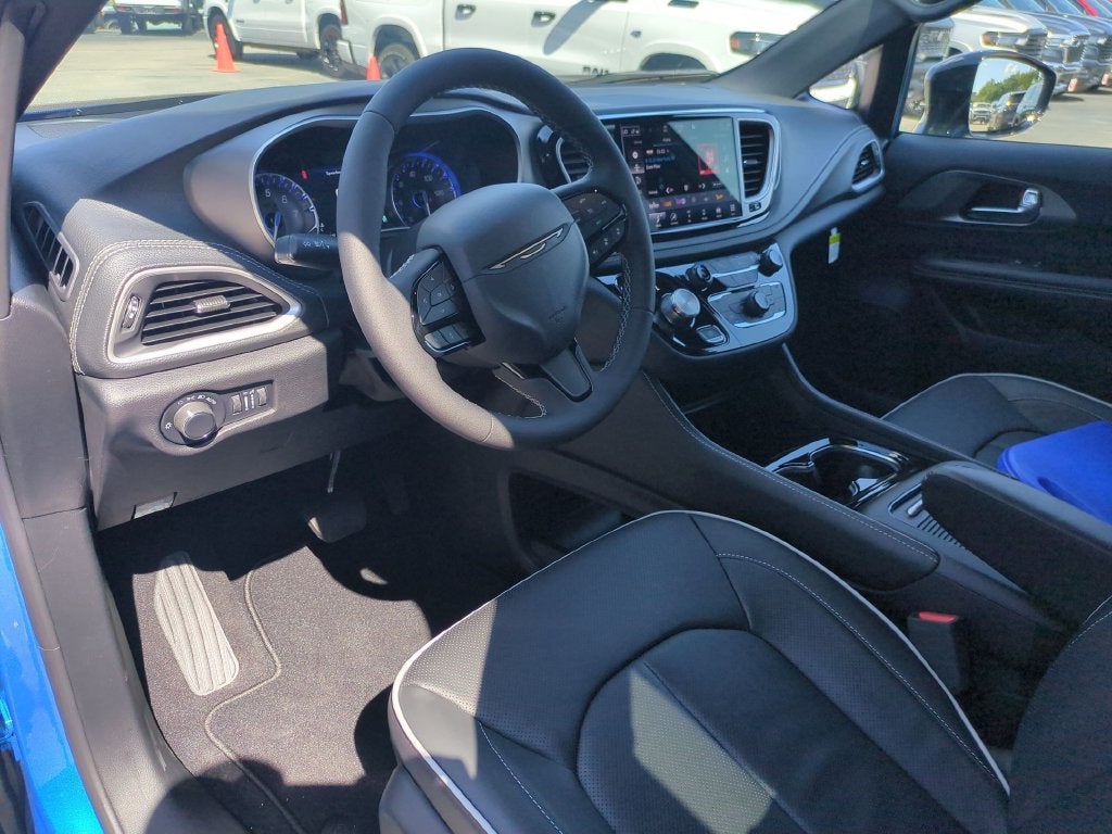 2027 Chrysler Pacifica Limited