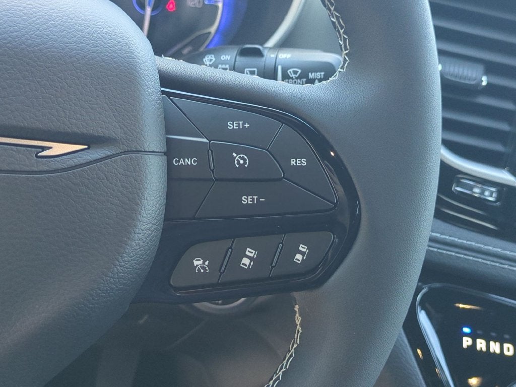 2027 Chrysler Pacifica Limited