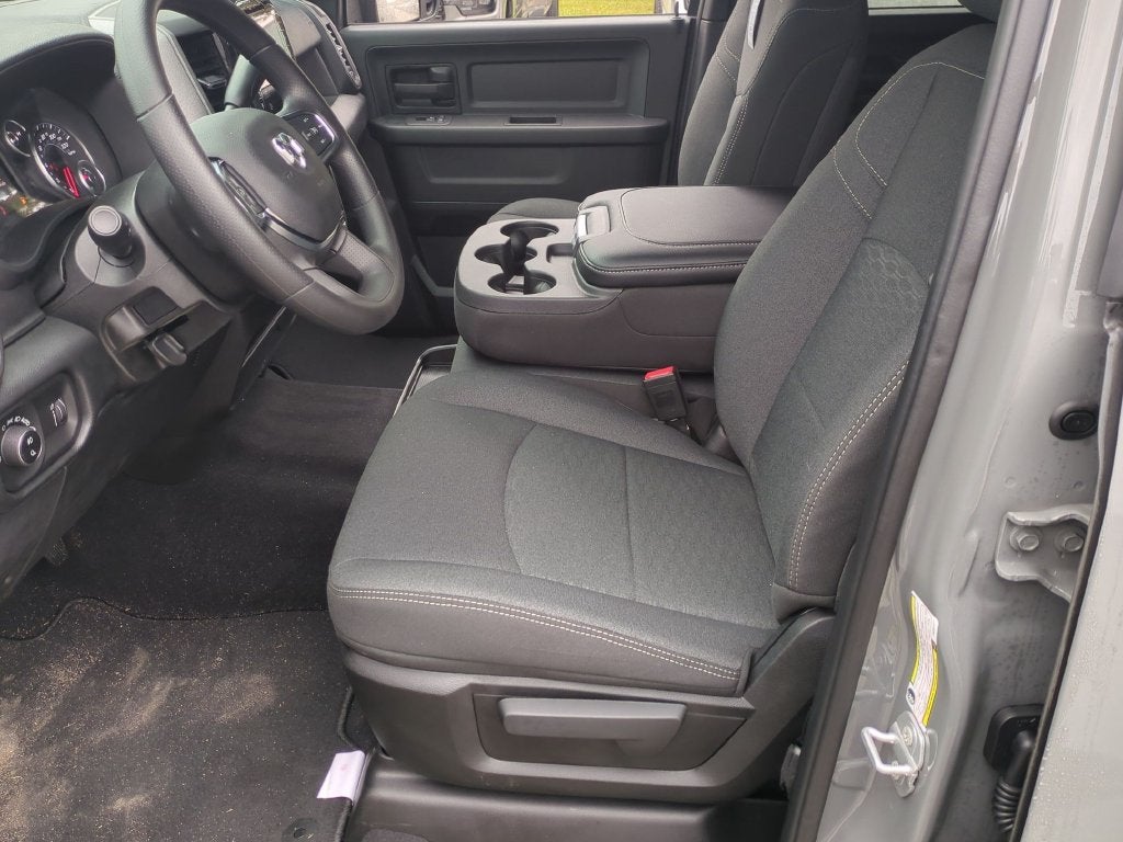 2027 RAM 2500 Black Express