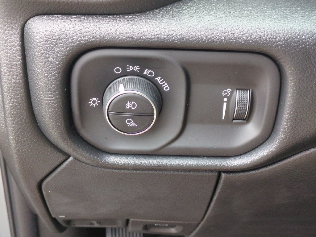 2027 RAM 2500 Black Express