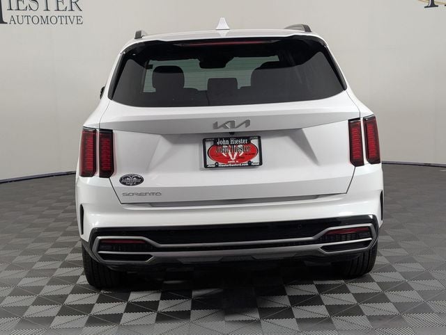 2023 Kia Sorento S