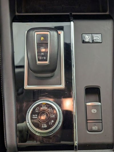 2024 Mitsubishi Outlander PHEV SE