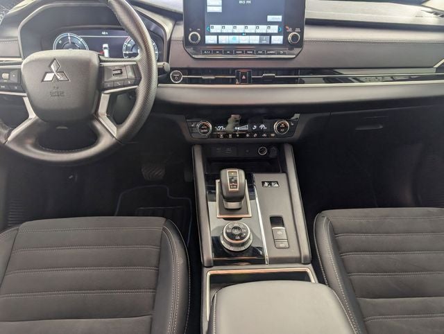 2024 Mitsubishi Outlander PHEV SE