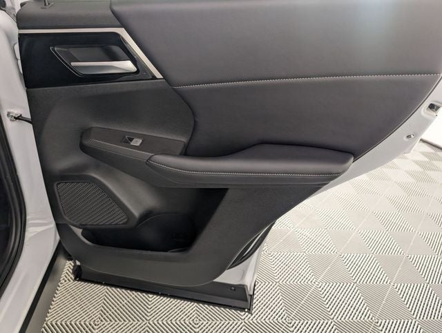 2024 Mitsubishi Outlander PHEV SE