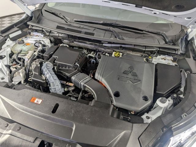 2024 Mitsubishi Outlander PHEV SE