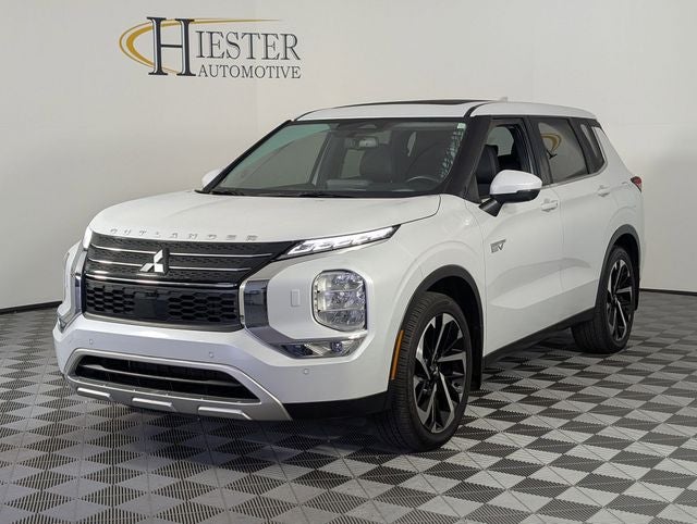 2024 Mitsubishi Outlander PHEV SE