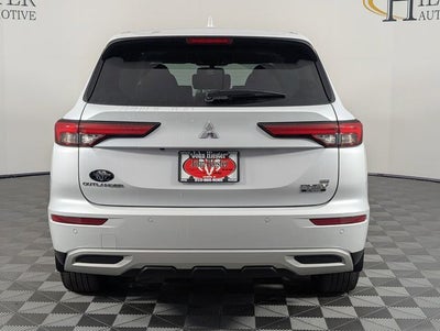2024 Mitsubishi Outlander PHEV SE