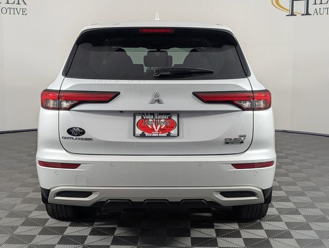 2024 Mitsubishi Outlander PHEV SE