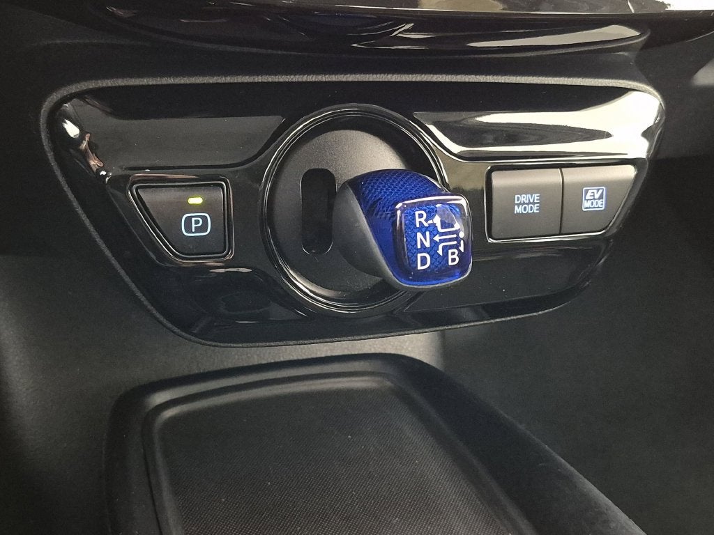 2021 Toyota Prius LE
