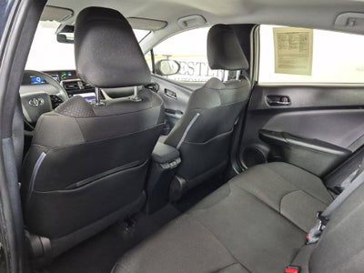 2021 Toyota Prius LE
