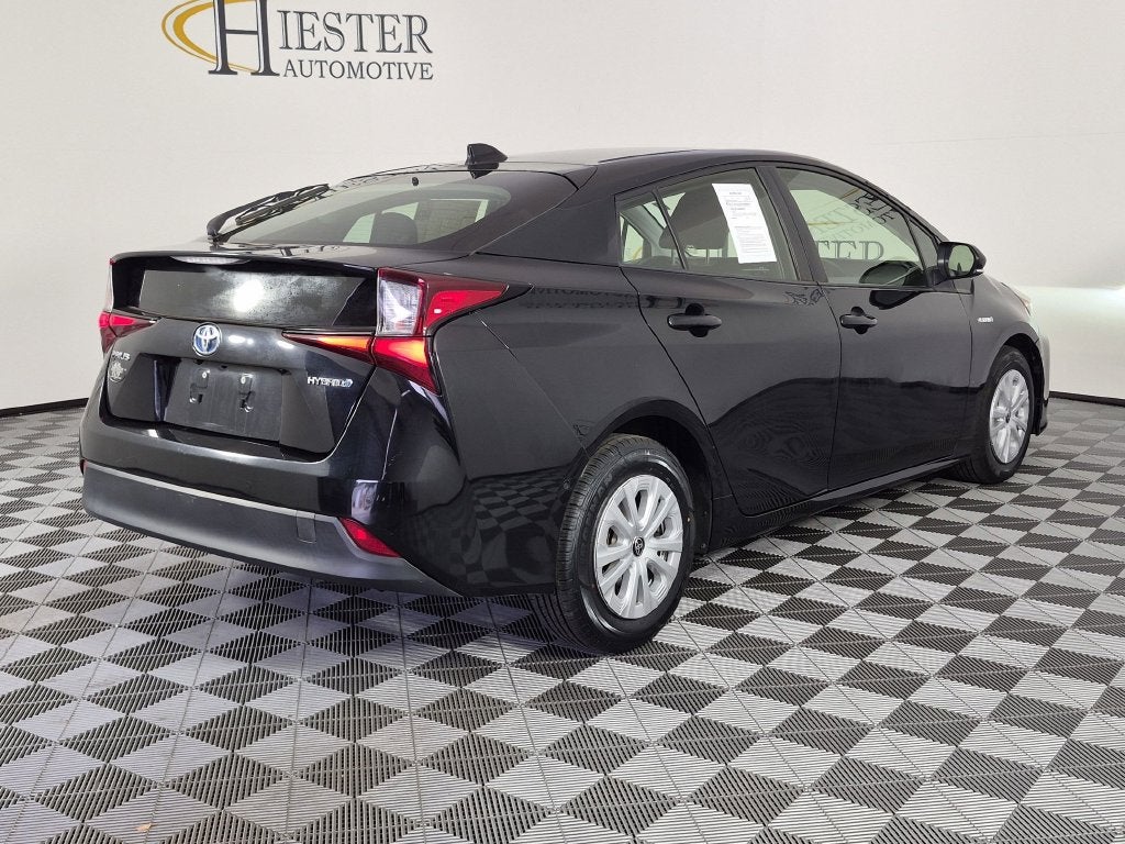 2021 Toyota Prius LE