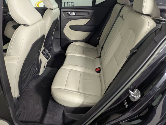 2023 Volvo XC40 Ultimate