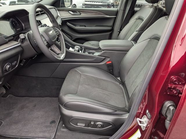 2026 Jeep Grand Cherokee Altitude