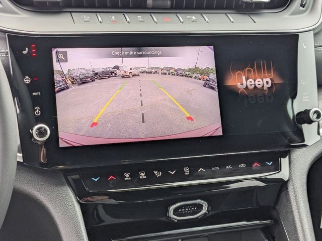 2026 Jeep Grand Cherokee Altitude