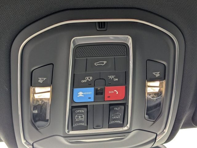 2026 Jeep Grand Cherokee Altitude