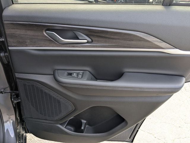 2026 Jeep Grand Cherokee Altitude