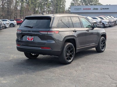 2026 Jeep Grand Cherokee Altitude