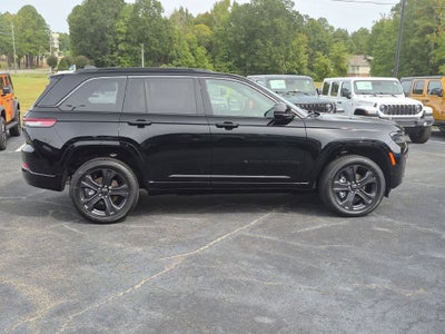 2027 Jeep Grand Cherokee Limited Reserve