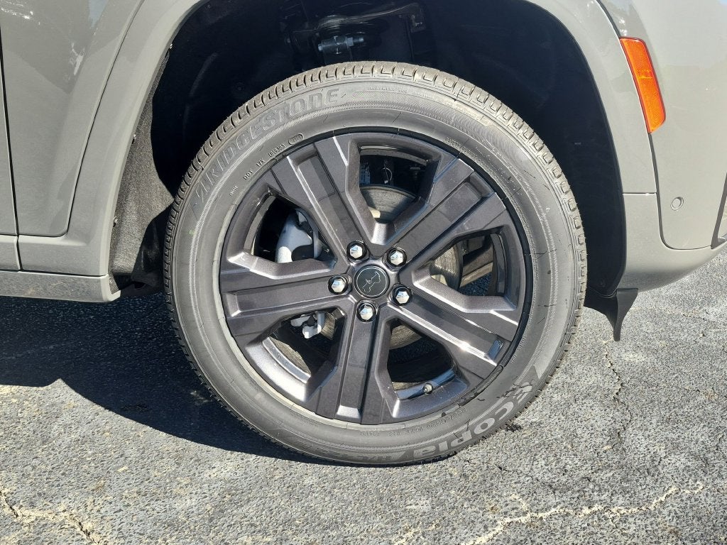 2027 Jeep Grand Cherokee Limited Reserve