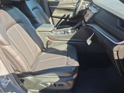 2027 Jeep Grand Cherokee Limited Reserve