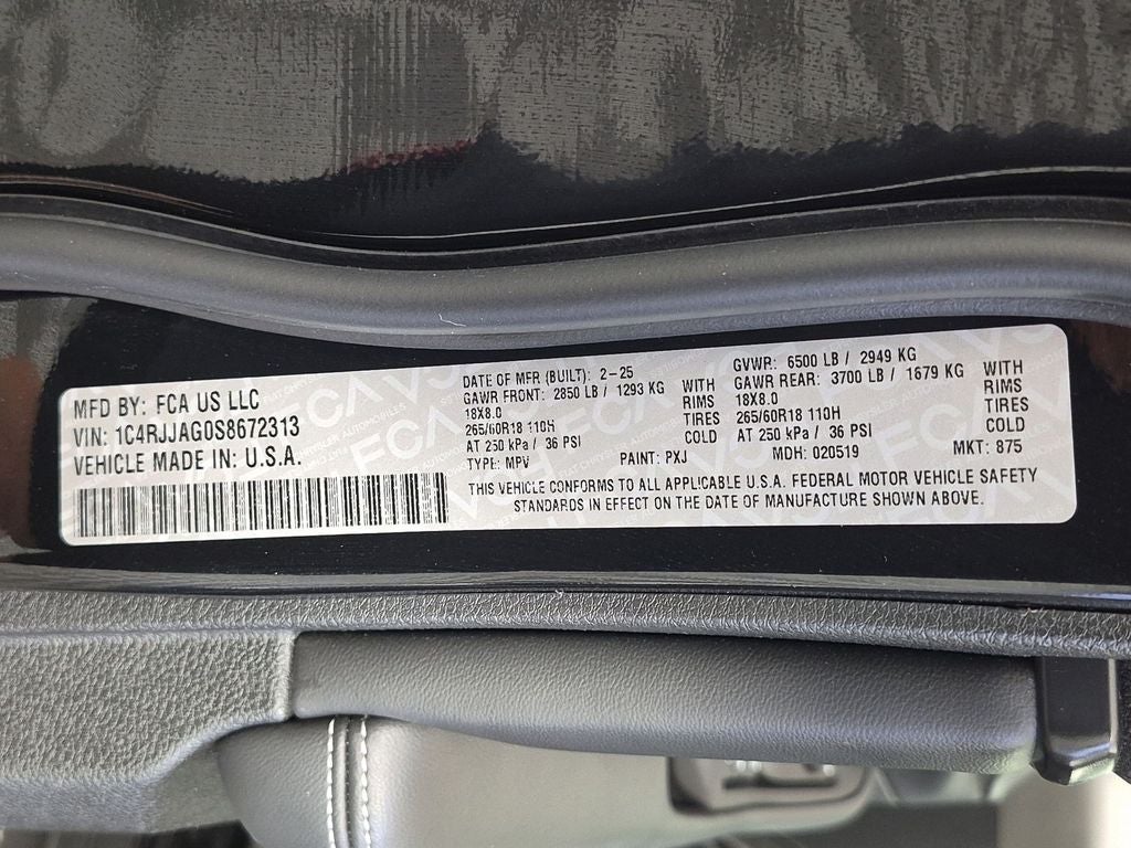2025 Jeep Grand Cherokee L Laredo
