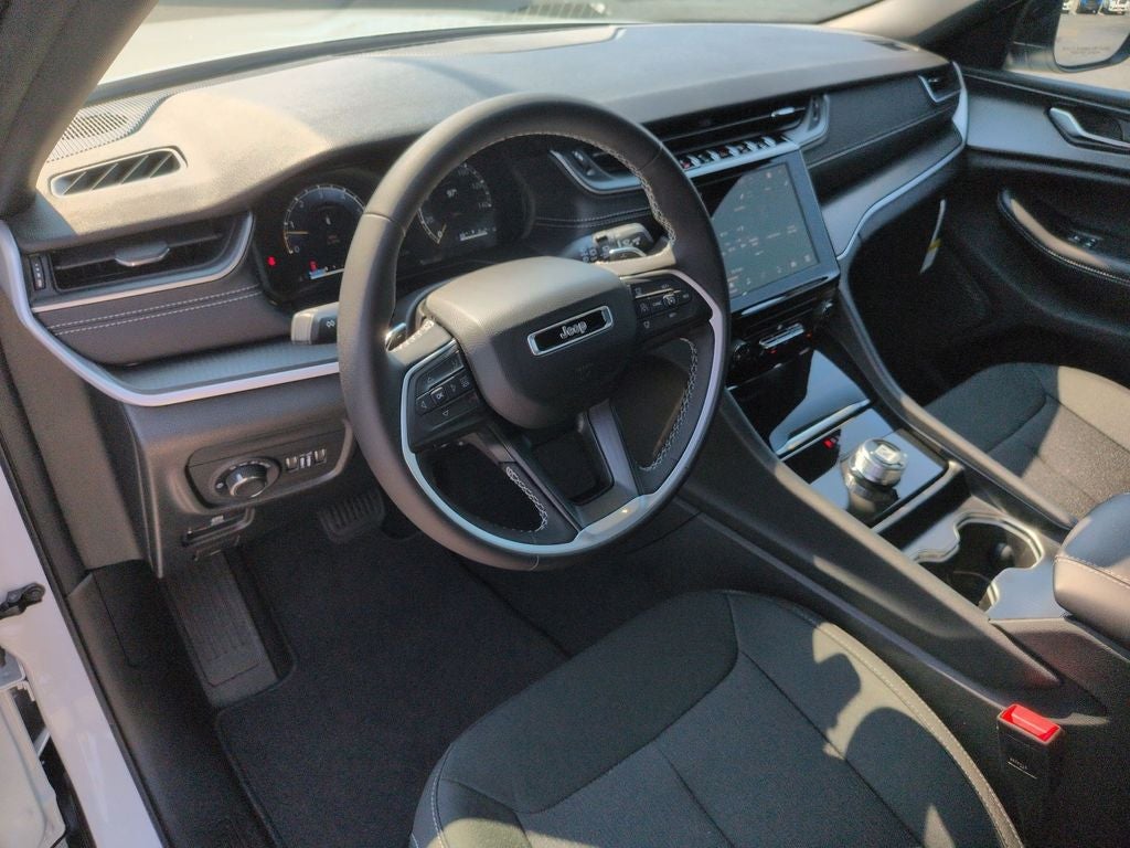 2026 Jeep Grand Cherokee L Laredo