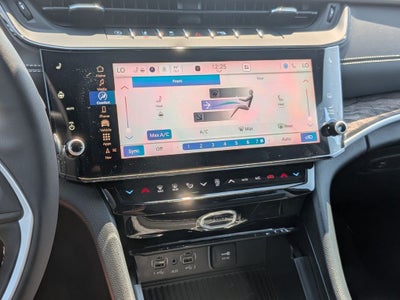 2027 Jeep Grand Cherokee L Laredo Altitude