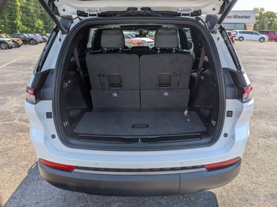 2027 Jeep Grand Cherokee L Laredo Altitude